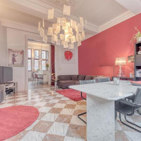 Duplex 2 Chambres Situe Au Centre Du Coeur Historique De เลียจ ภายนอก รูปภาพ