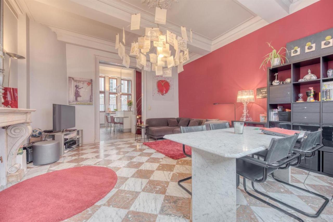 Duplex 2 Chambres Situe Au Centre Du Coeur Historique De เลียจ ภายนอก รูปภาพ